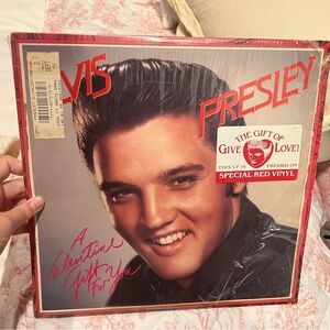 Elvis Presley Limited Edition RARE Valentines Day RED Vinyl